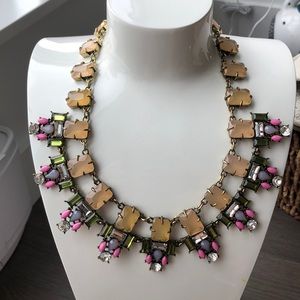 NWT STATEMENT NECKLACE! Very sparkly